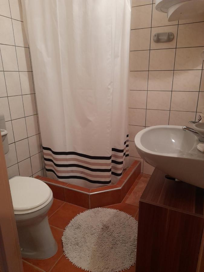 Agave Apartman แวแลนแซ ภายนอก รูปภาพ